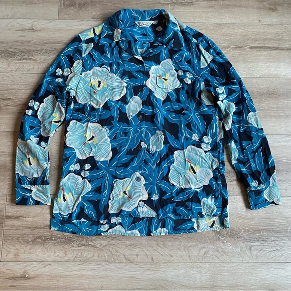 Equipment Hawaiian shirts 100% Silk Amaia silk long sleeve button up blouse Med - Picture 9 of 15
